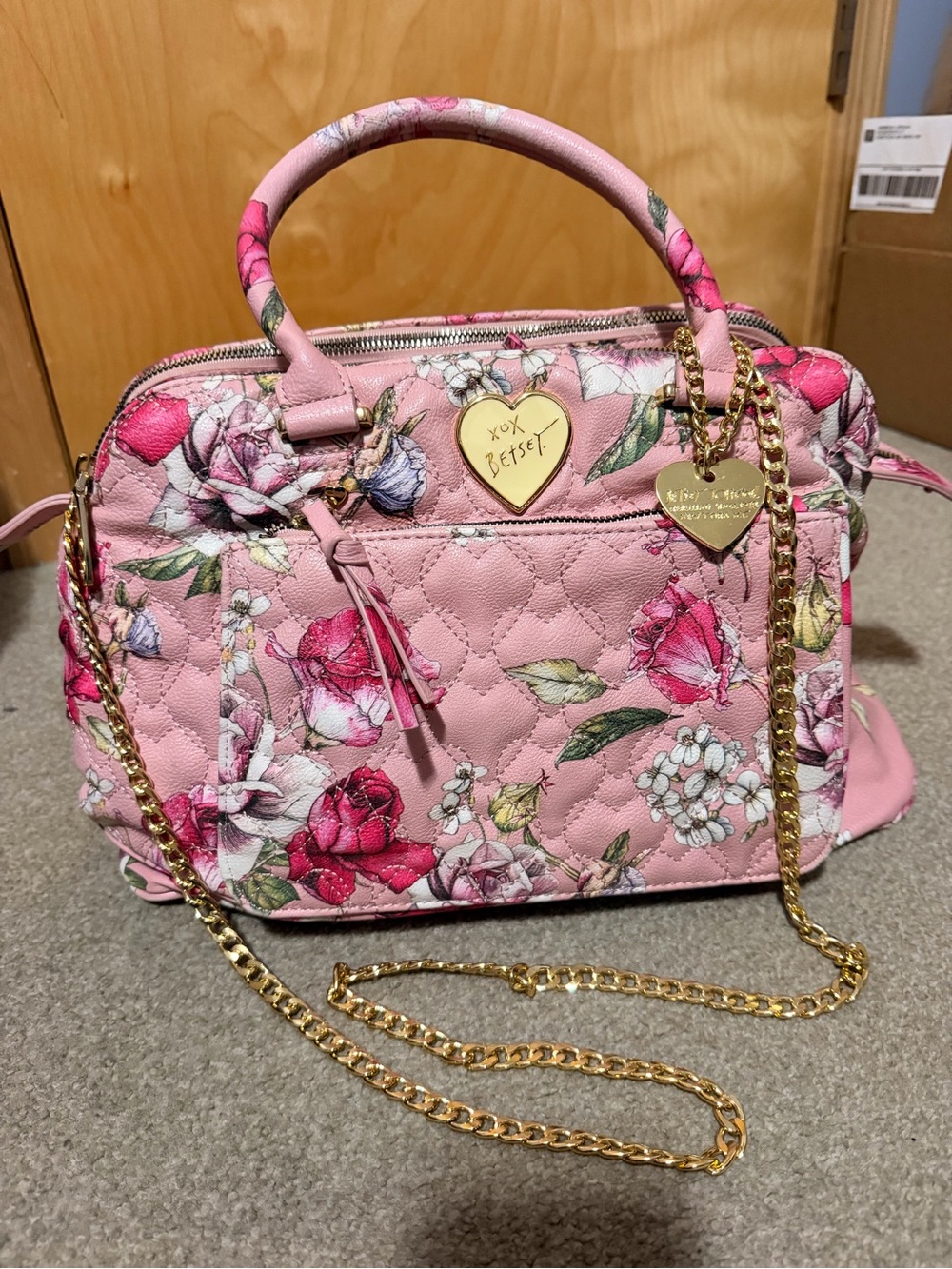 Betsey Johnson Pink Floral Quilted Satchel Shoulder Bag - zipper issue - Picture 6 of 6
